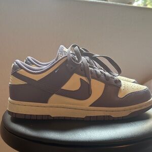 Nike Purple and Cream Athletic Shoes